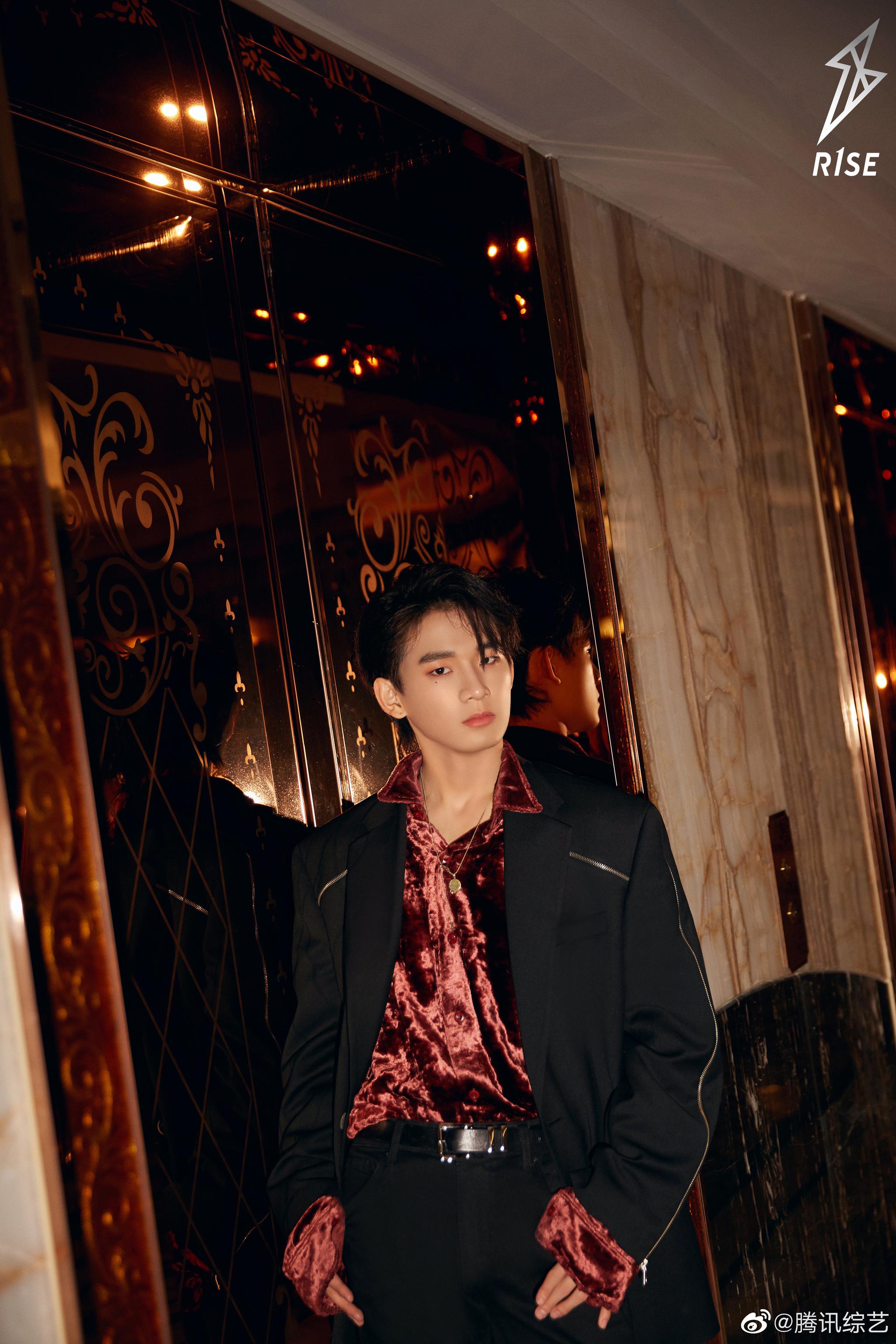 r1se-姚琛 挑战闽南语歌曲,上演即兴舞蹈秀