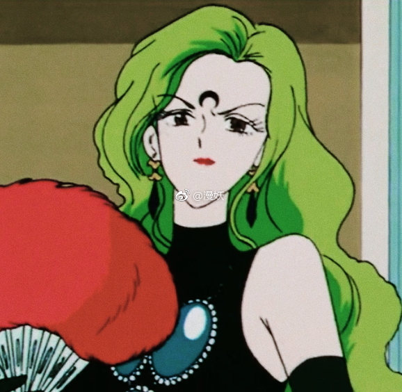 自截旧漫头像《美少女战士》 艾丝美拉达,一个有魅力的反派角色