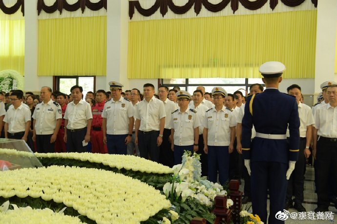 消防员吕挺遗体告别仪式