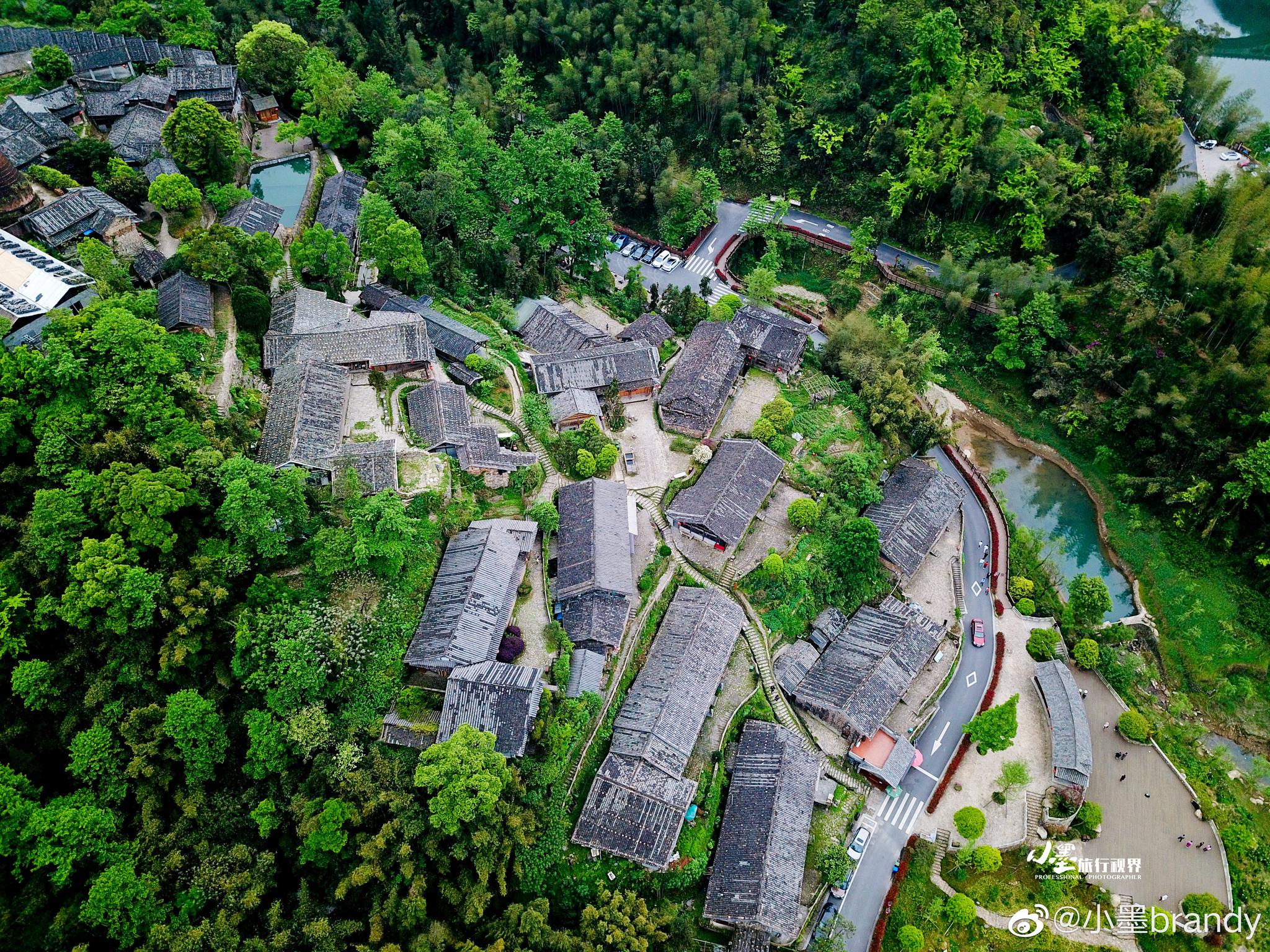 碗窑村,位于苍南县桥墩镇境内,玉龙河谷中上游始建于明洪武年间