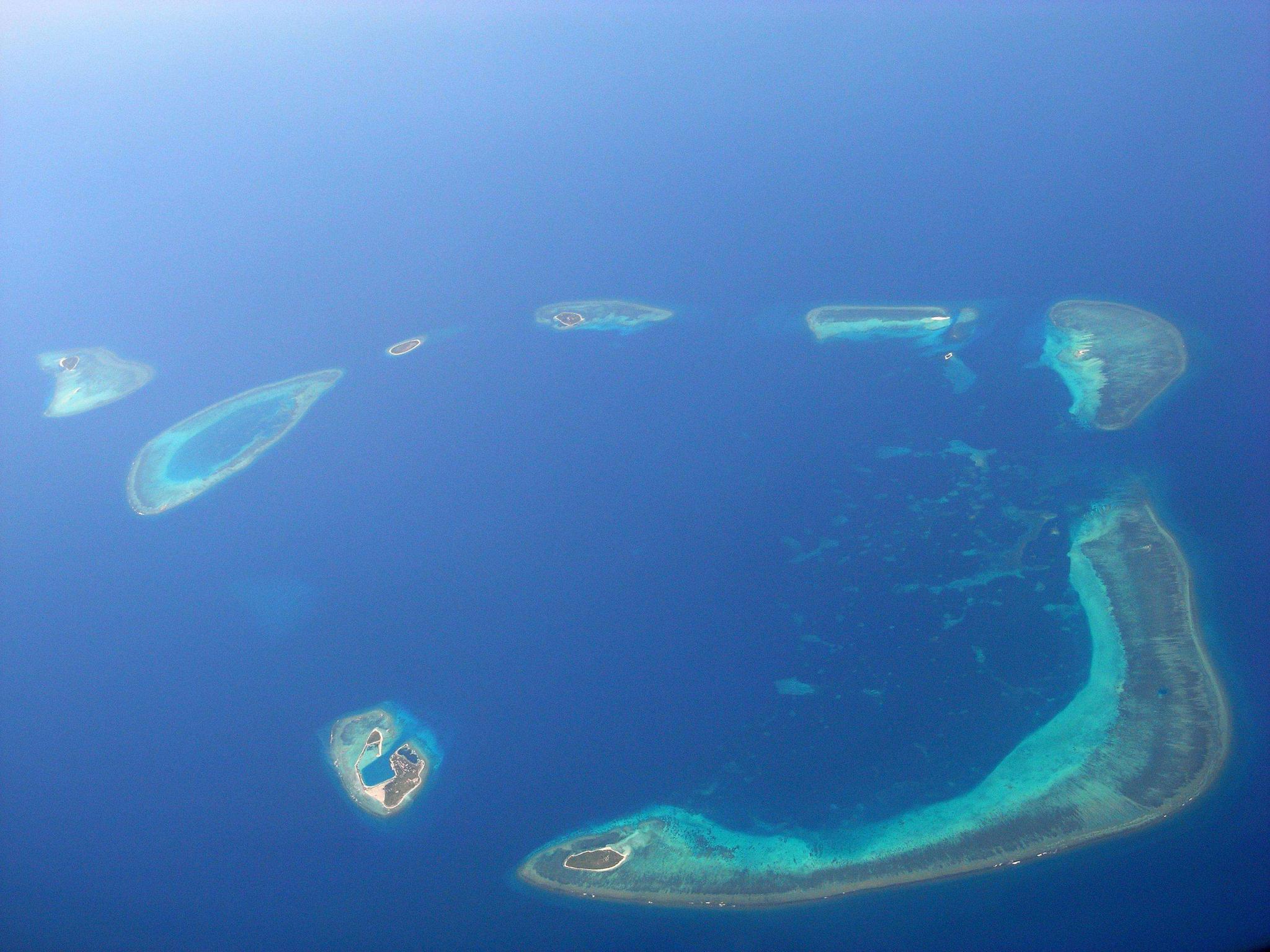 西沙群岛的蓝天白云阳光沙滩