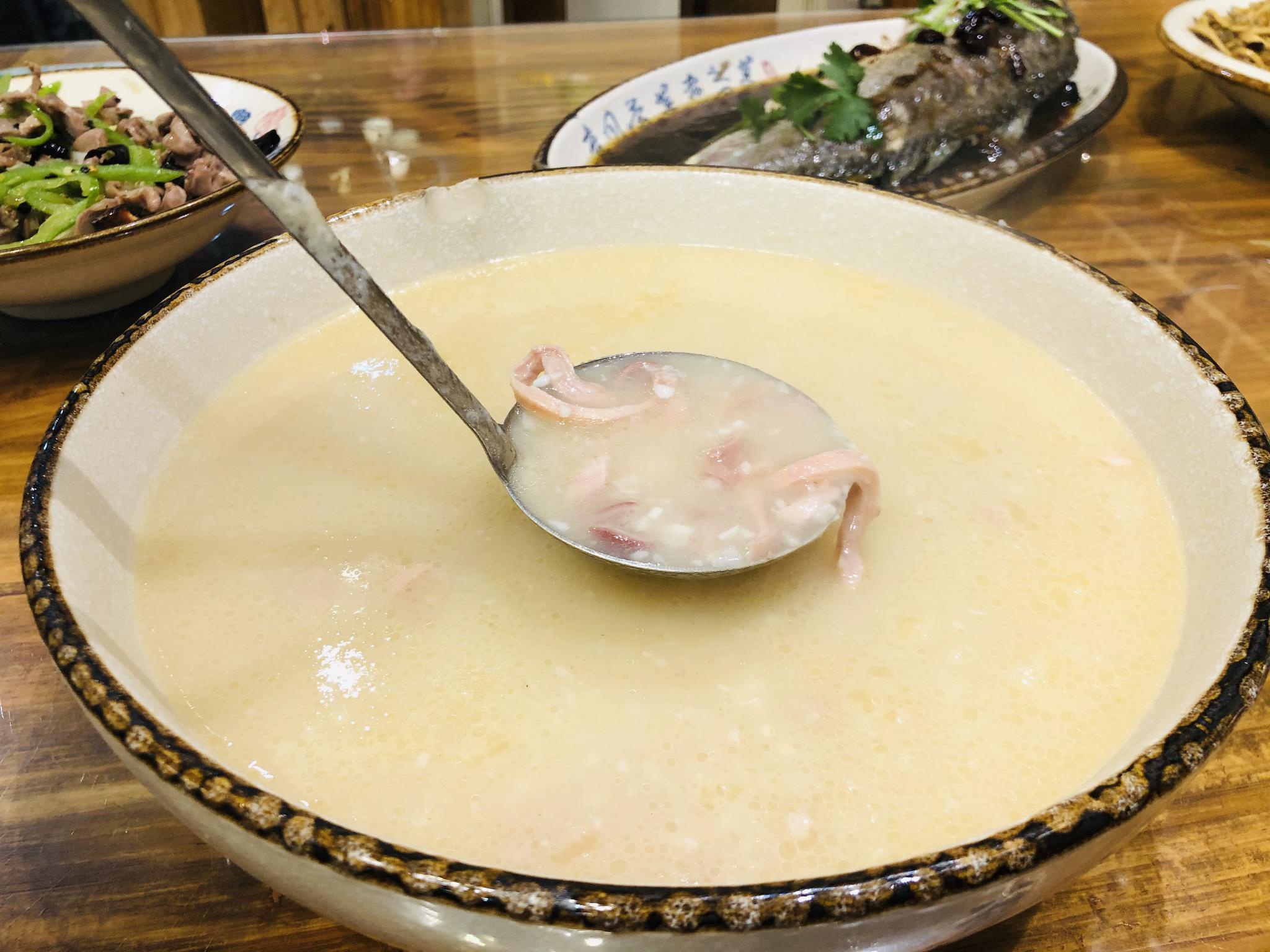 一年四季,四菜一汤,汤头浓郁,鲜嫩家常