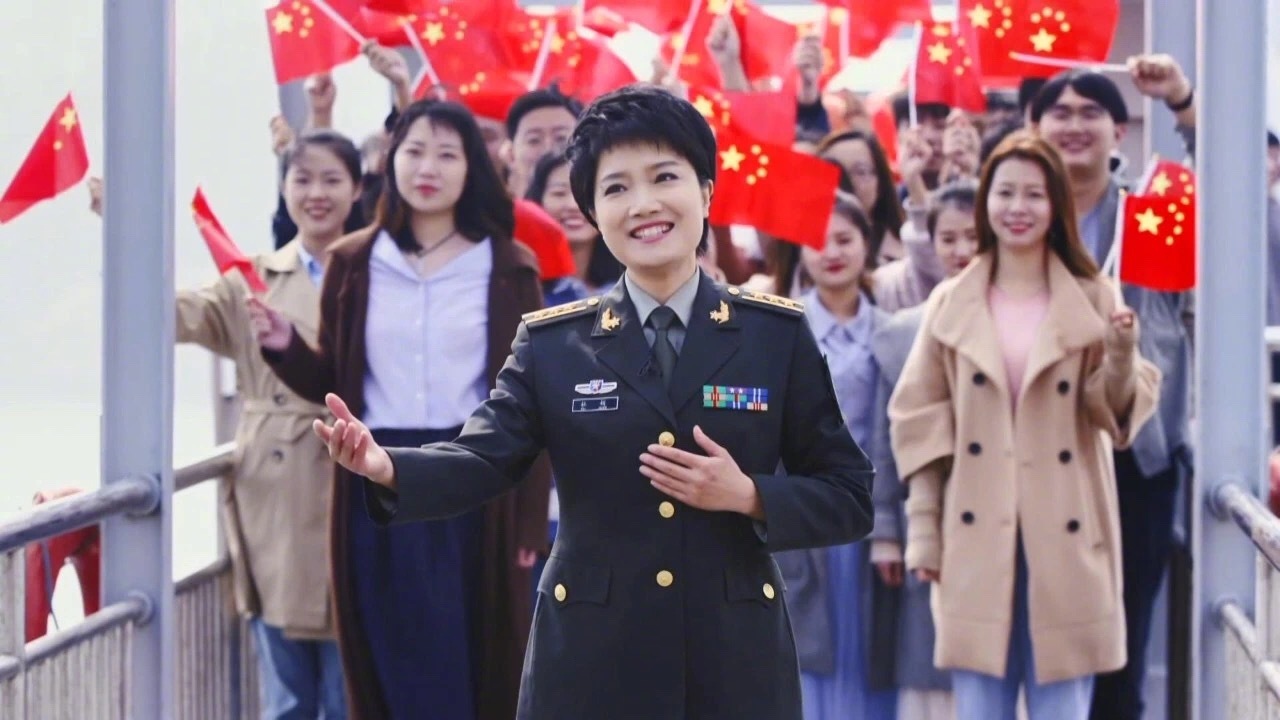 海军节快闪点燃海军城青岛|央视|海军|军事报道_新浪新闻