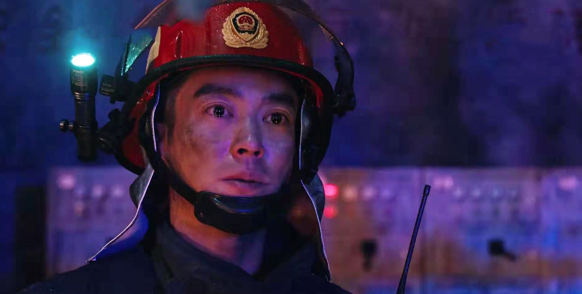 烈火英雄马卫国和父亲互看对方不顺眼他们的关系太现实了
