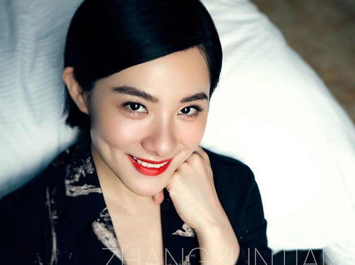 39岁体操女神刘璇生活近照越来越知性漂亮老公帅气多才多艺