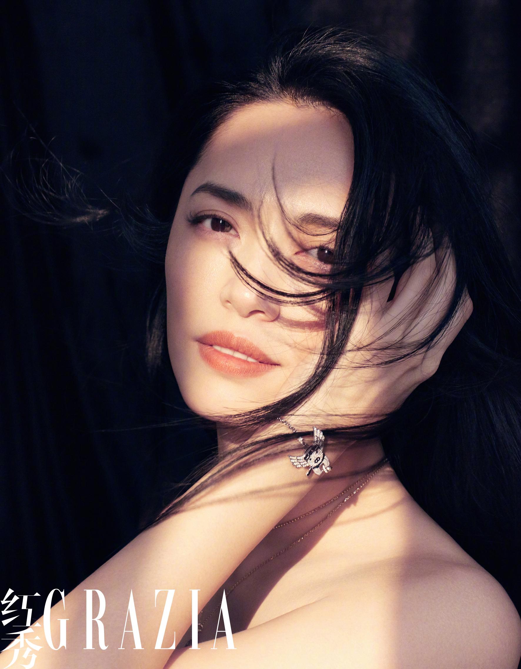 封面大片, 简洁光影, 优雅大方~ 摄影: @柳宗源