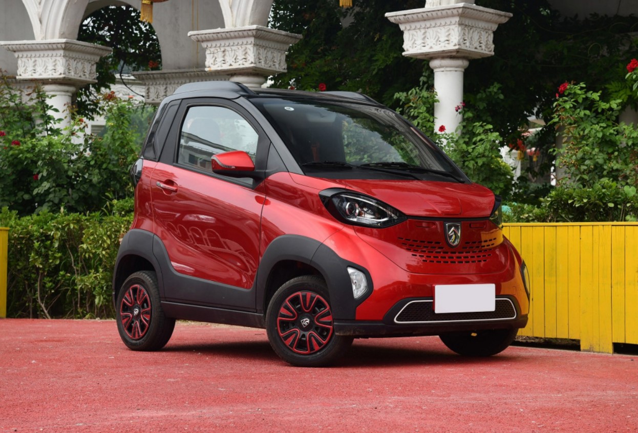 4万预算就买它被誉迷你版的奔驰smart月薪2000都养得起