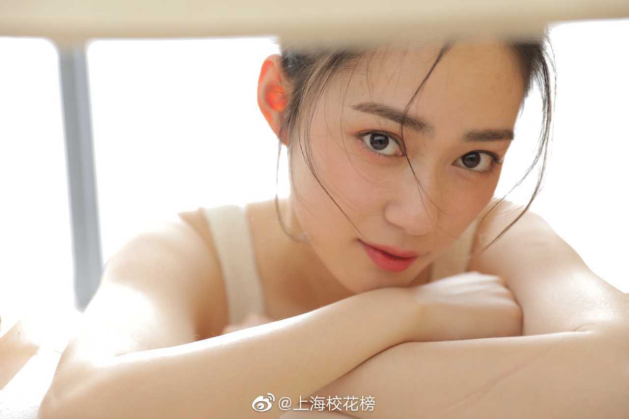 学校:上海体育学院 专业:电影星座:巨蟹传送门79 @韩__聪聪|传送门