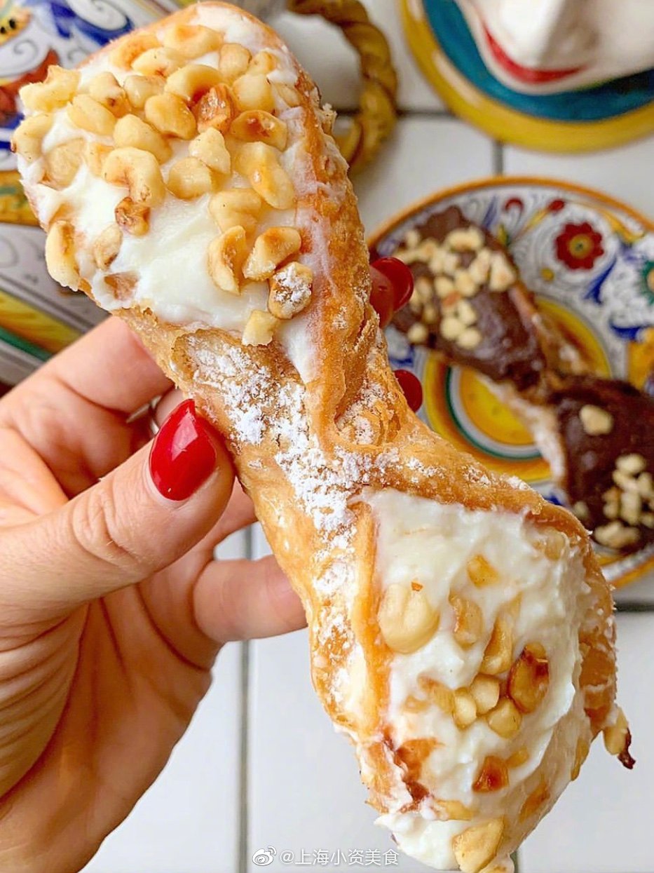 中国首家!意大利人气甜点卡诺里卷cannoli来魔都了