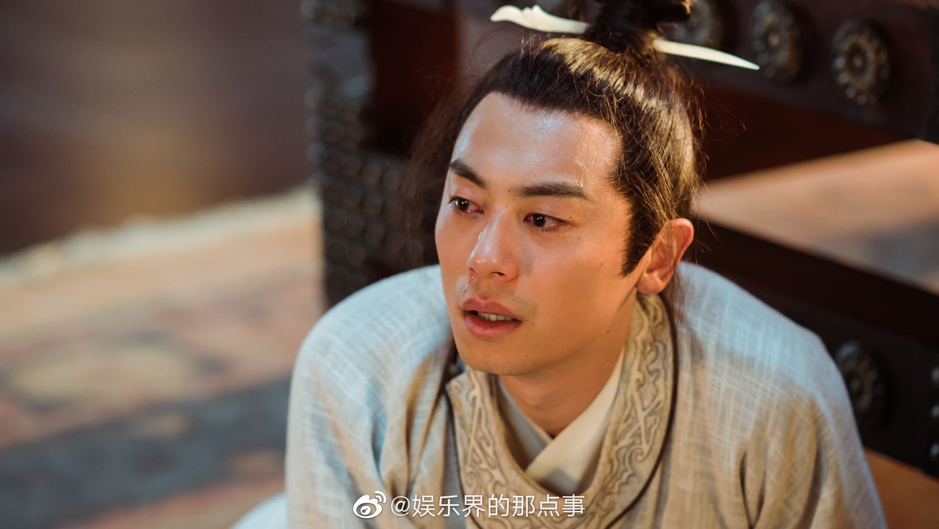 朱亚文前后反差好大!前期是浪荡不羁的公子,声音故意调高