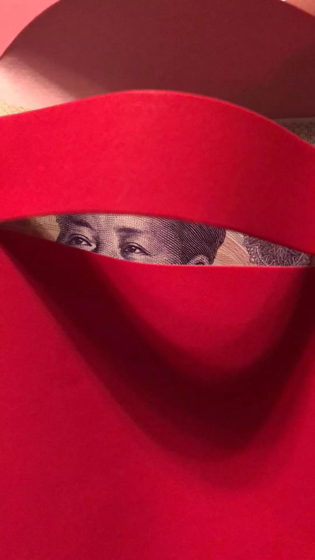 《流浪地球》影迷给豆瓣app打一星,别人家的开工红包真大!