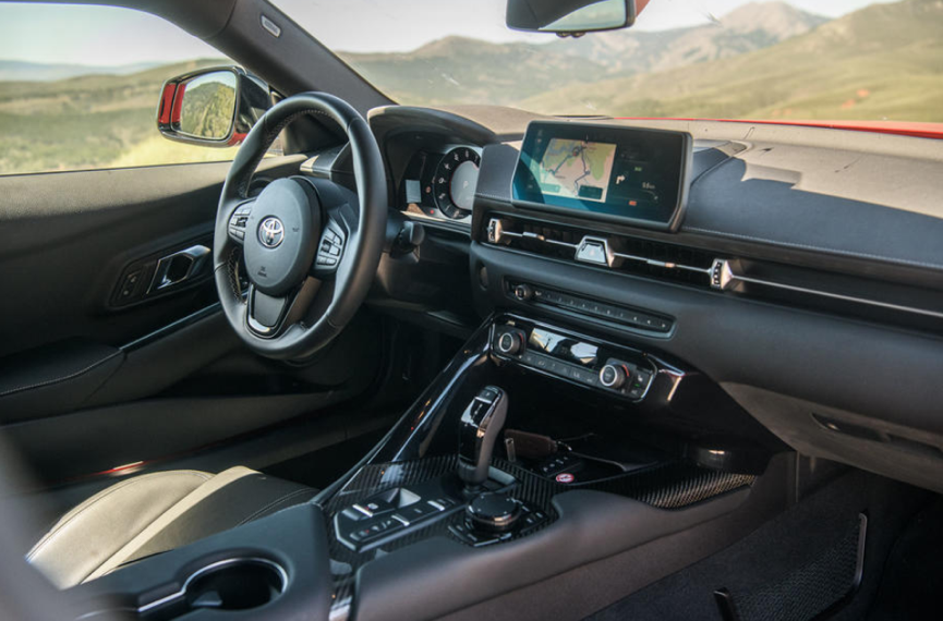 外媒评全新supra集锦,宝马平台 丰田设计,操控会比z4更好吗?