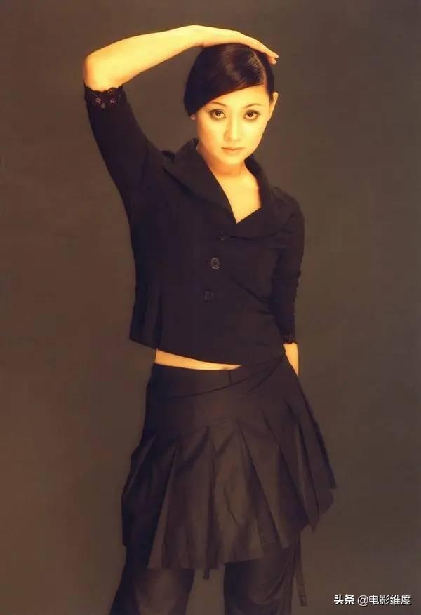 感情后与女模特奉子成婚,如今家庭幸福|王志文|陈坚红|许晴_新浪新闻