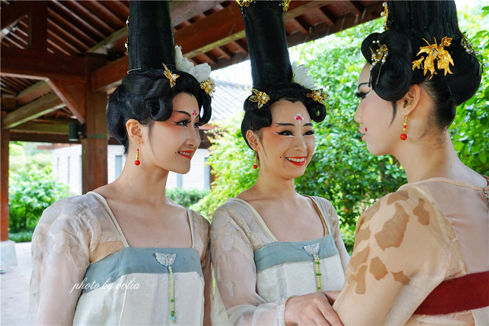 重庆又添新网红——抖音爆款《丽人行》五一亮相统景温泉,赶紧去打卡