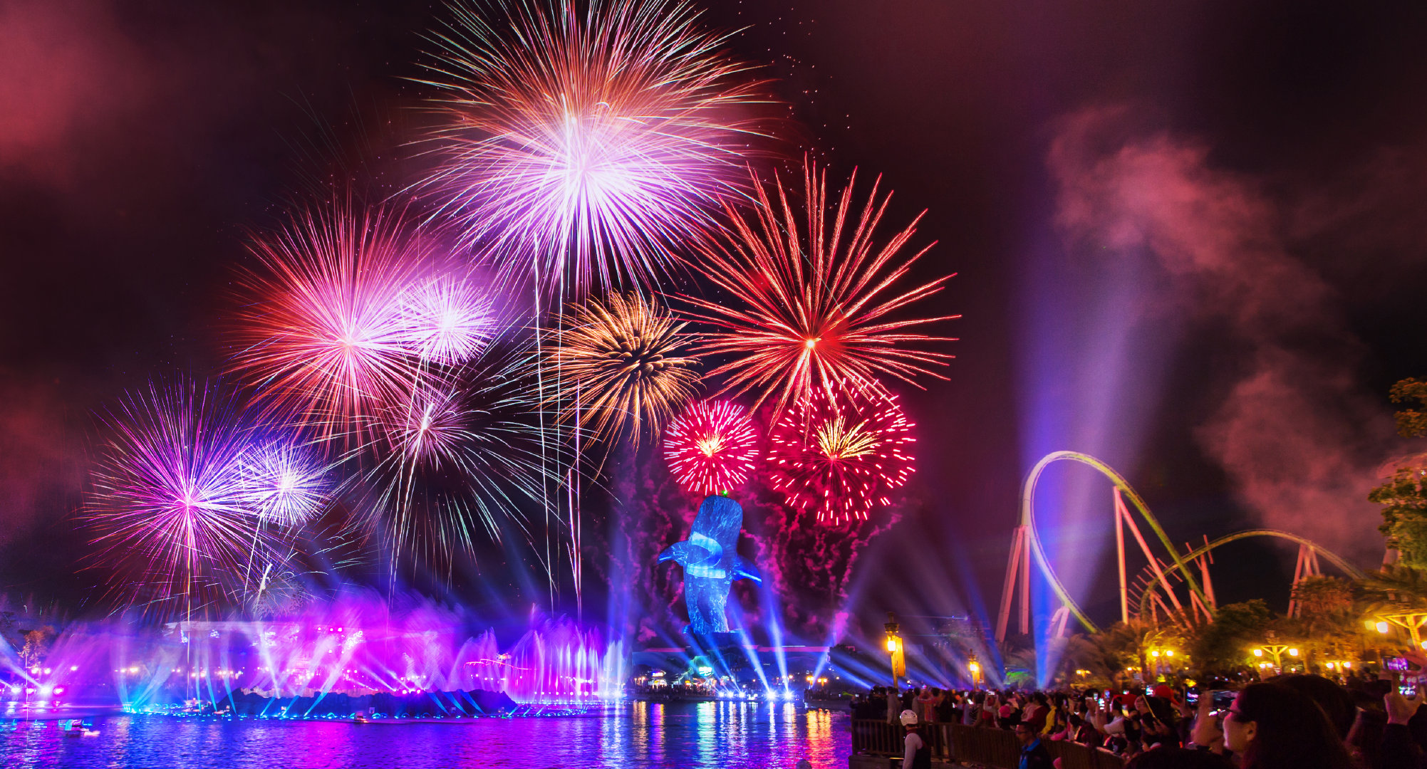 在举国欢庆的7天小长假里,如何不出远门也感受浓烈的节日氛围