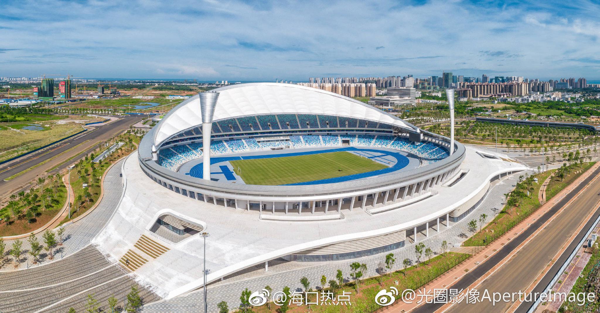 航拍海南省海口市五源河体育场 气势磅礴的不要不要的