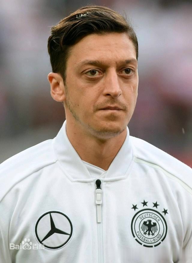 他是绝对的传球大师,世界上最好的10号,德国足球的另类存在