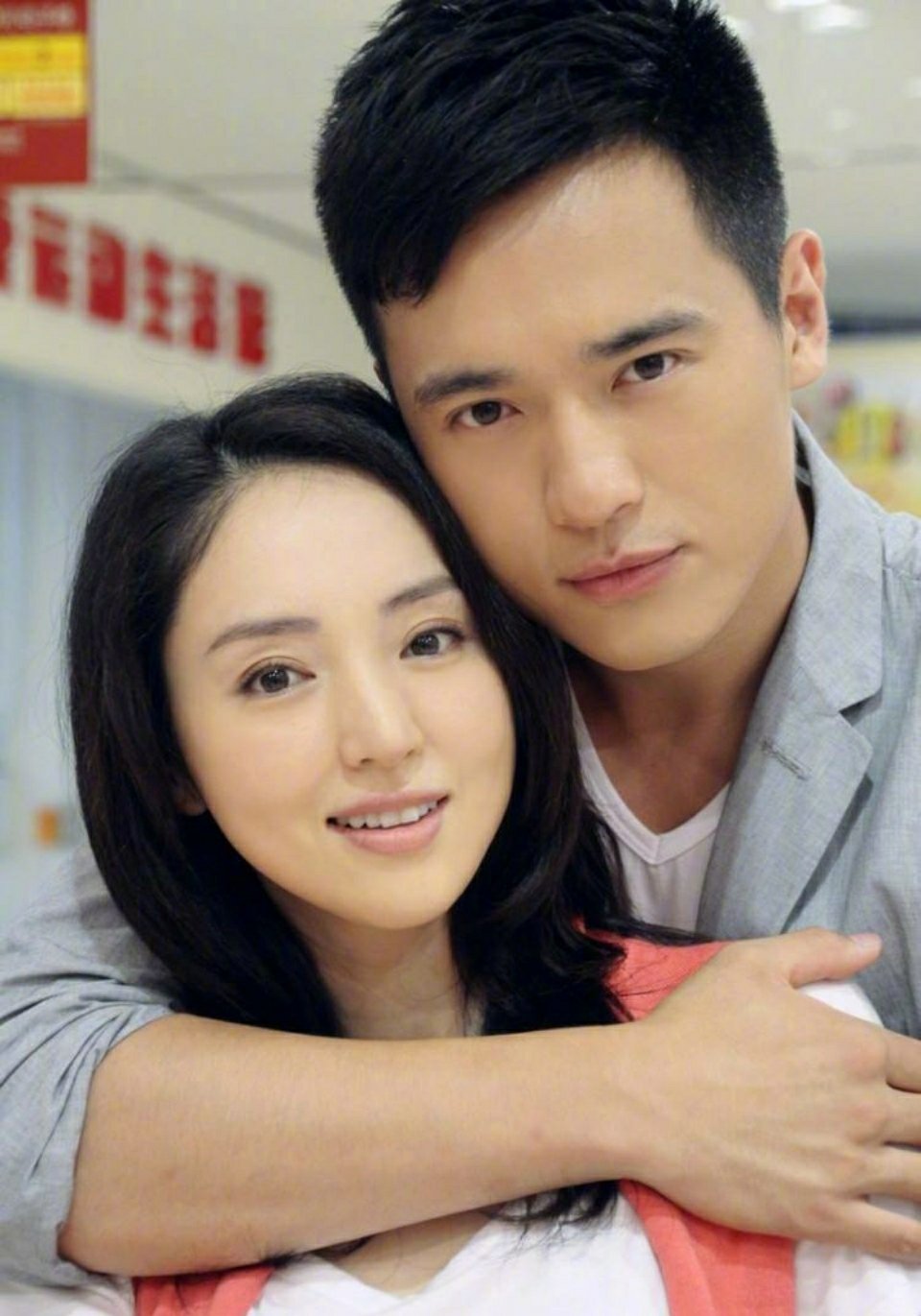 董璇为了高云翔已经做的够多了,既然离婚了那就祝董璇越来越好