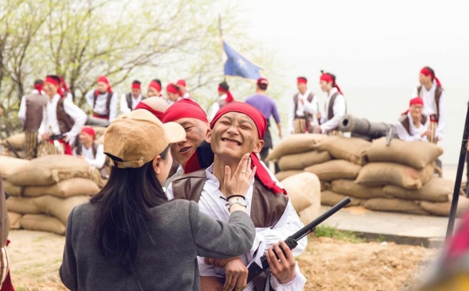 女大学生当群演30天,曝光真实收入,大家看完不淡定了!