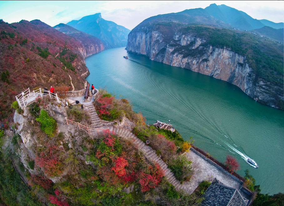 长江三峡之首瞿塘峡之瞿塘关是中国水路重要的关囗