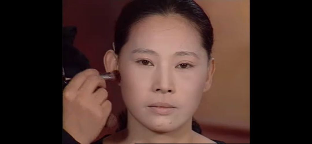 看完毛戈平的美妆视频才发现,他不愧是给刘晓