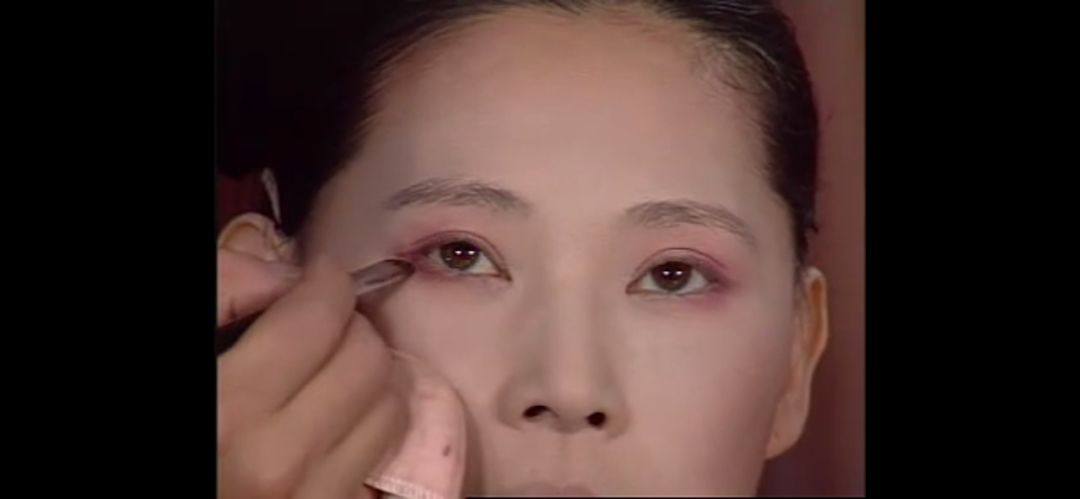 看完毛戈平的美妆视频才发现,他不愧是给刘晓