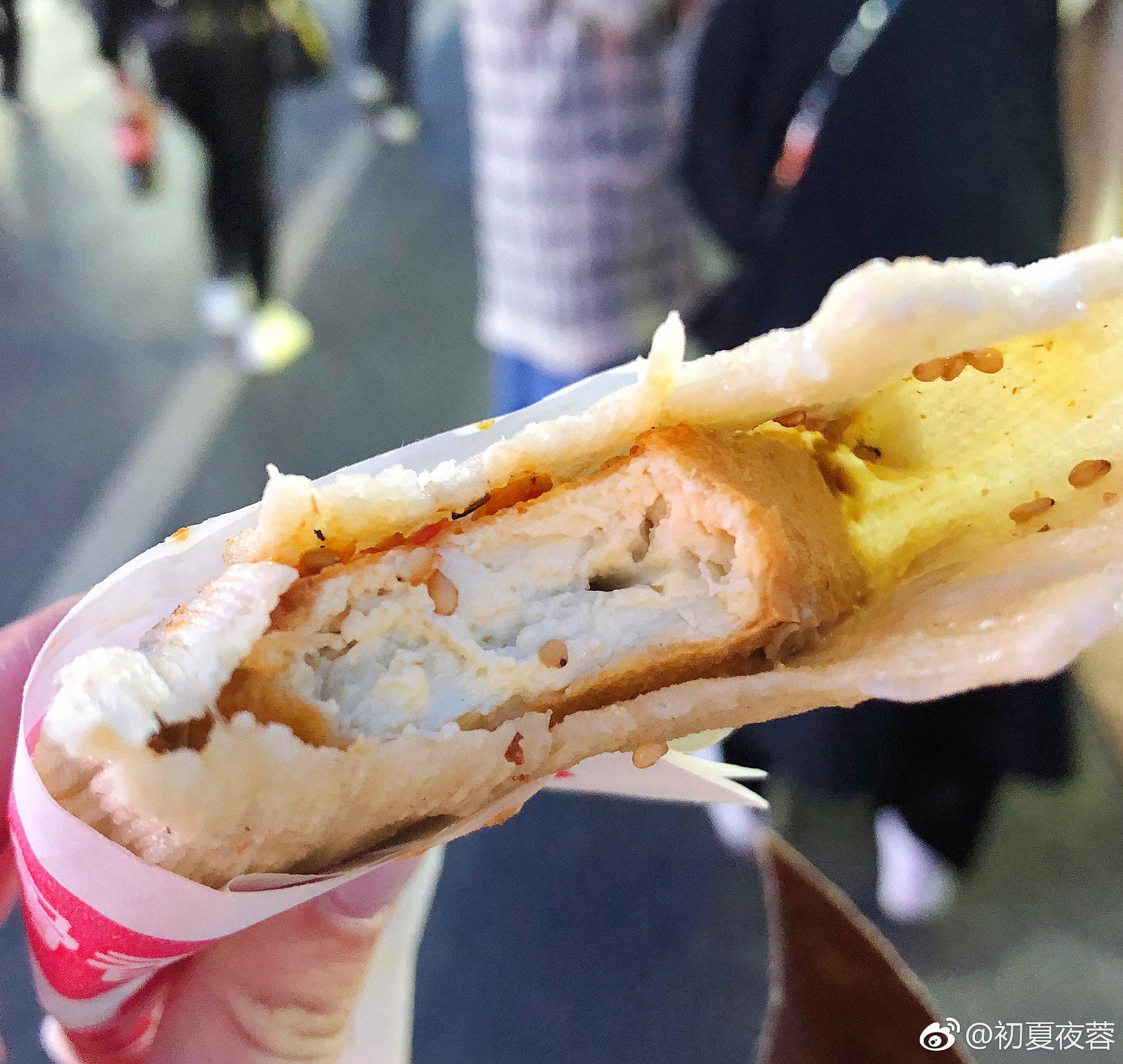 供应商跟我一样爱吃多臭酱的冷面夹