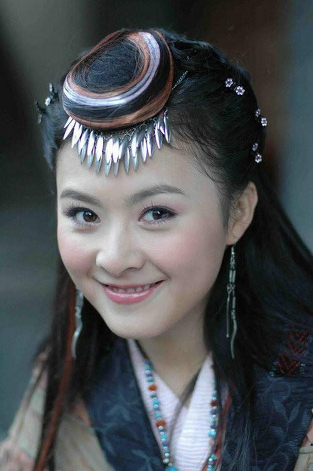 《铁梨花》中的柳凤儿;《马鸣风萧萧》中的铁小薇;《大河颂》中的南牧