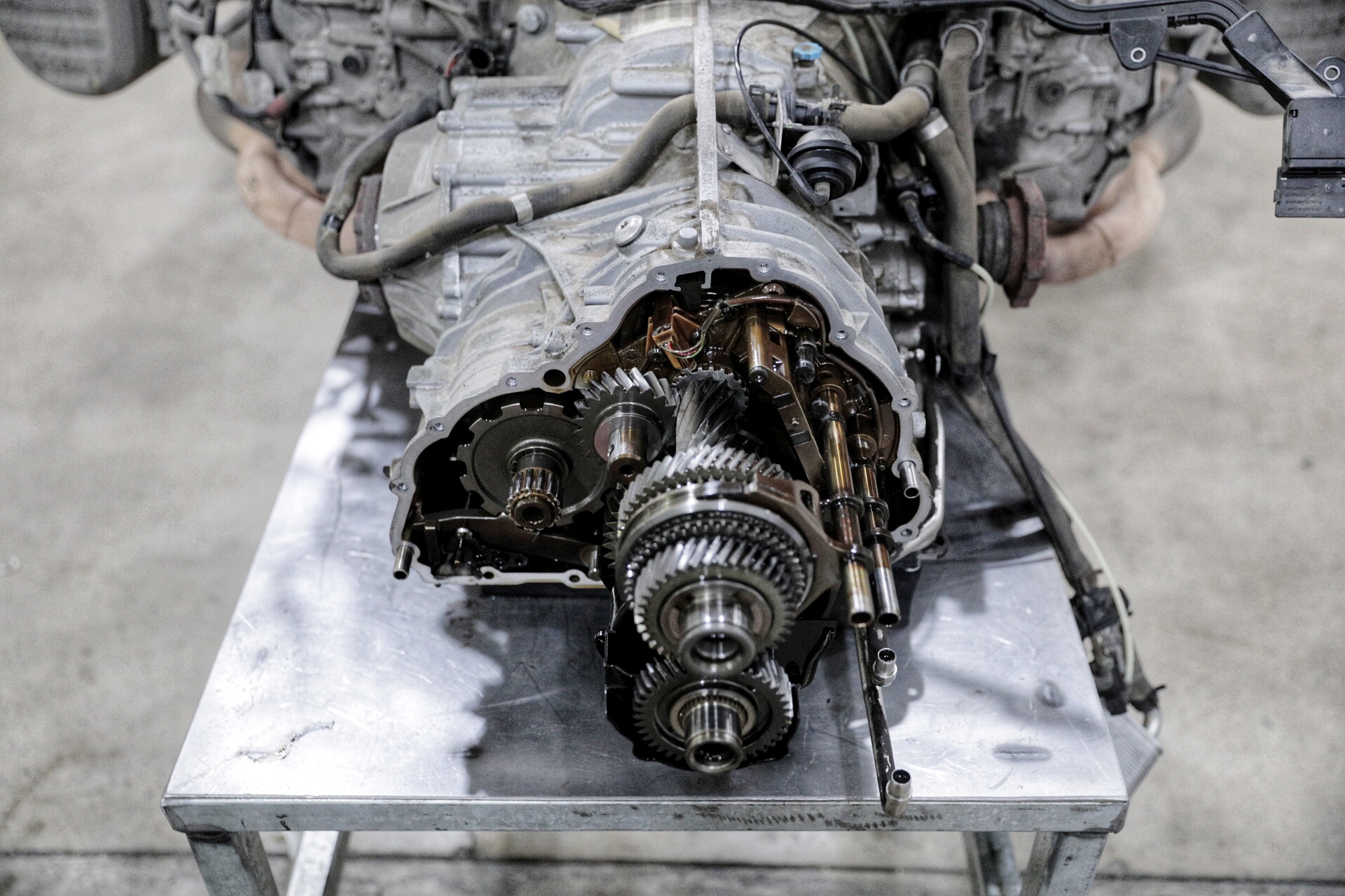 研究一天保时捷911 99.1 pdk变速箱故障