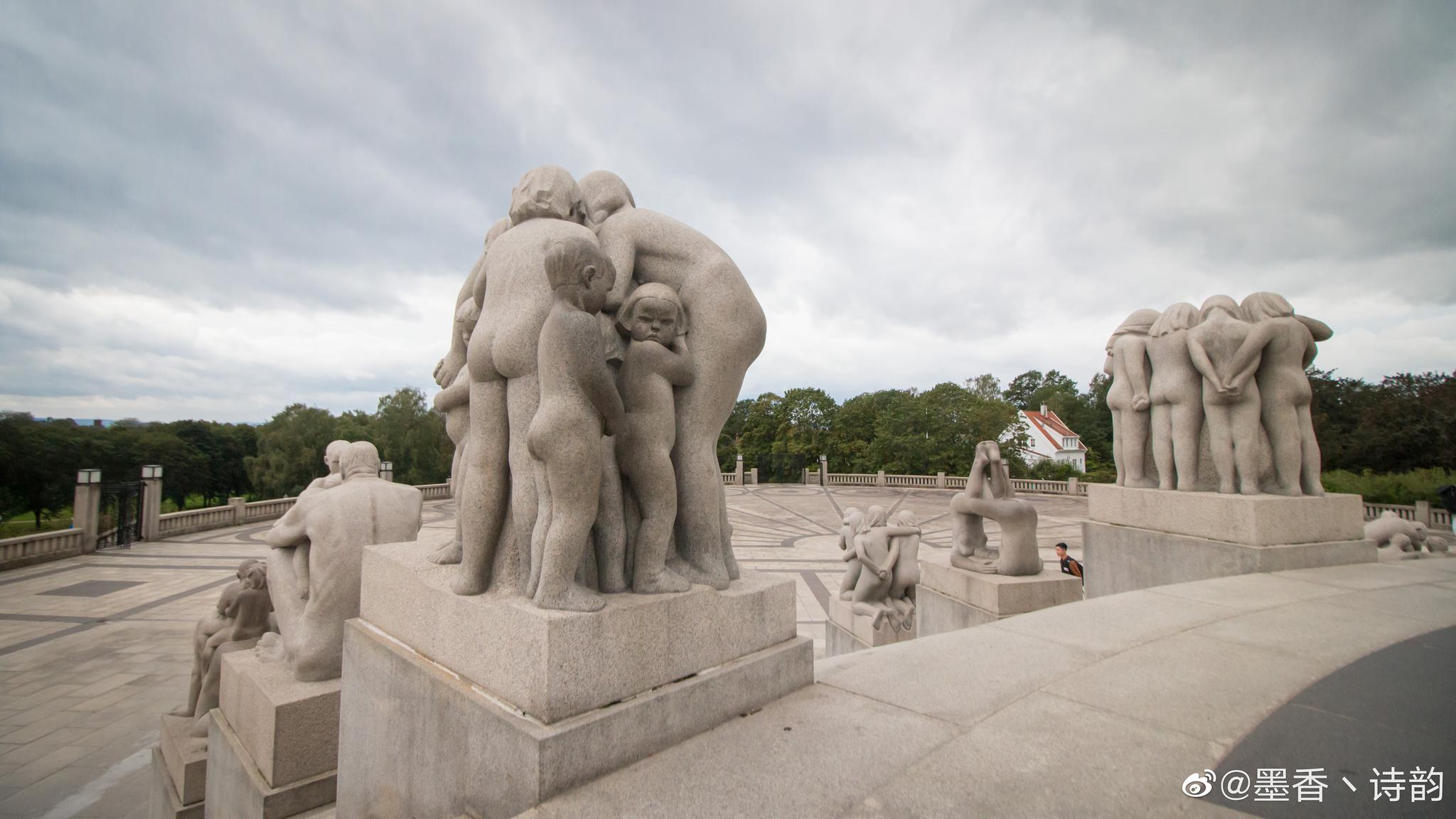 挪威人对于行为艺术特别感兴趣雕塑就是其中一方面192座雕塑