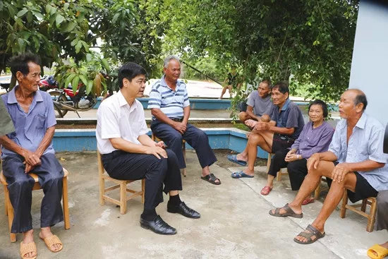 据官方简历,刘志明生于1961年11月,1981年从南宁汽车运输技工学校汽车