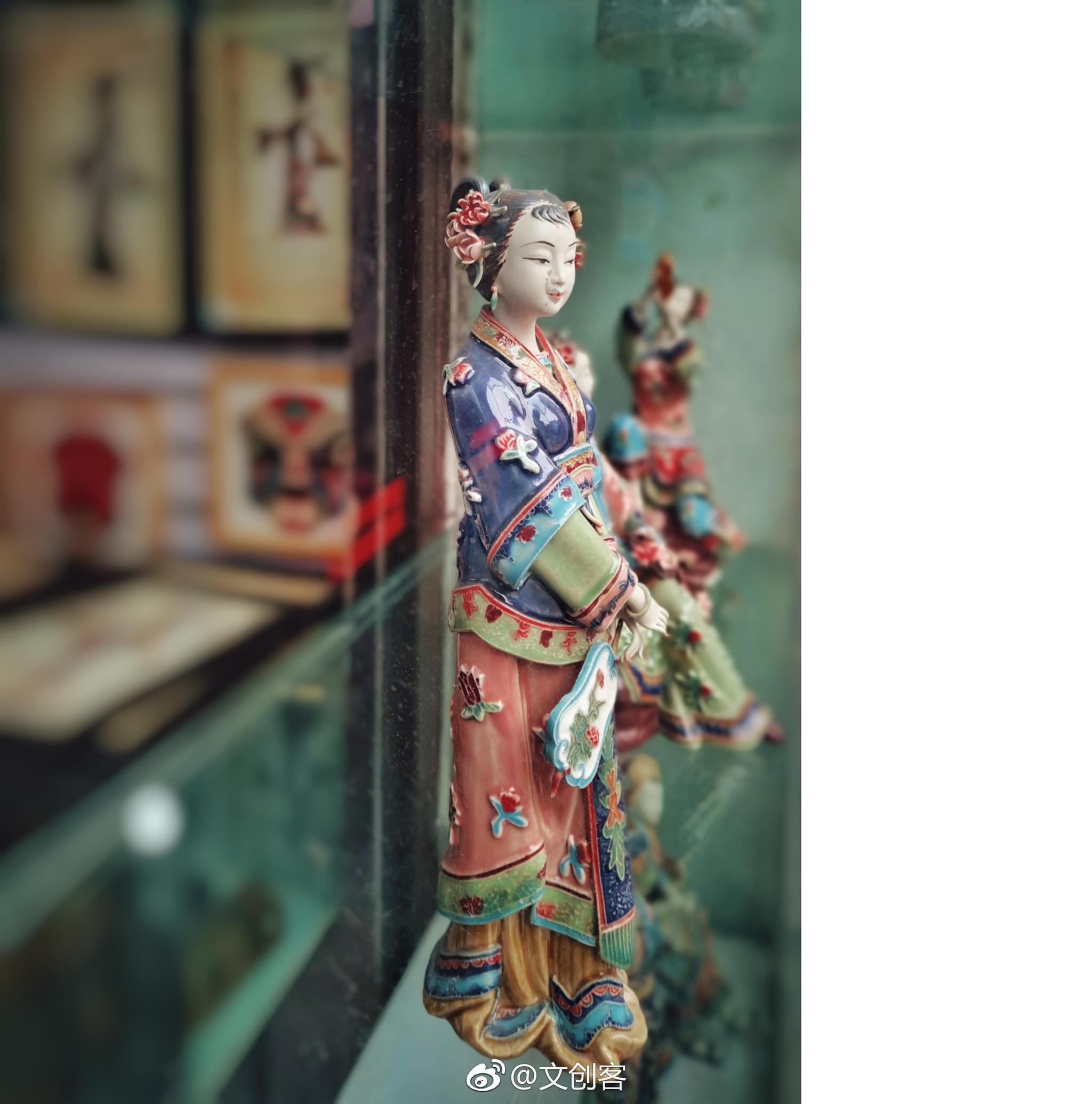 九天阊阖开宫殿,万国衣冠拜冕旒。 不用下雪,西安就是长安|万国|西安|长安|衣冠|长安市_新浪新闻