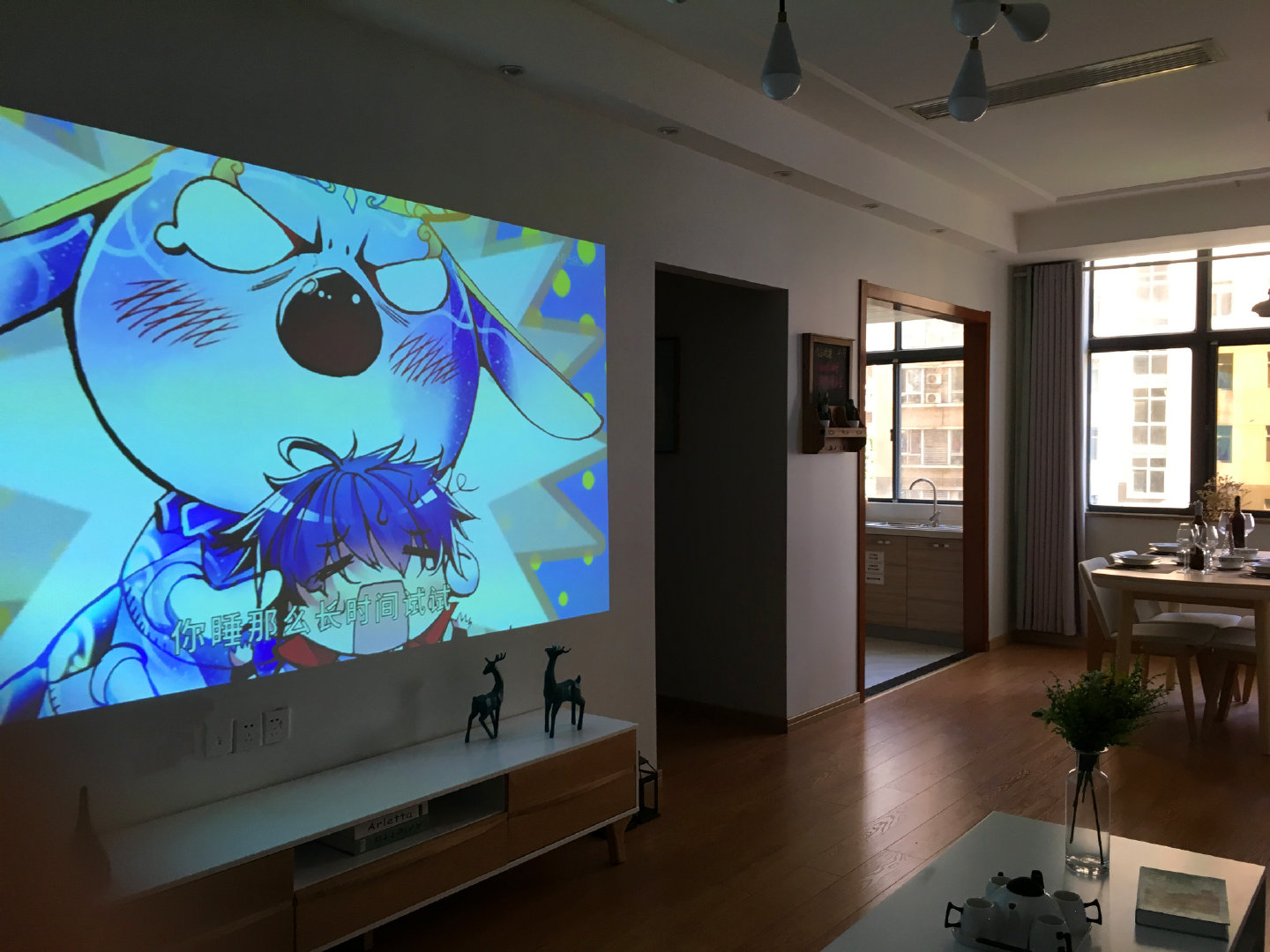 你们下班后回家还会看电视吗?很多人都说家里的电视慢慢成了摆设