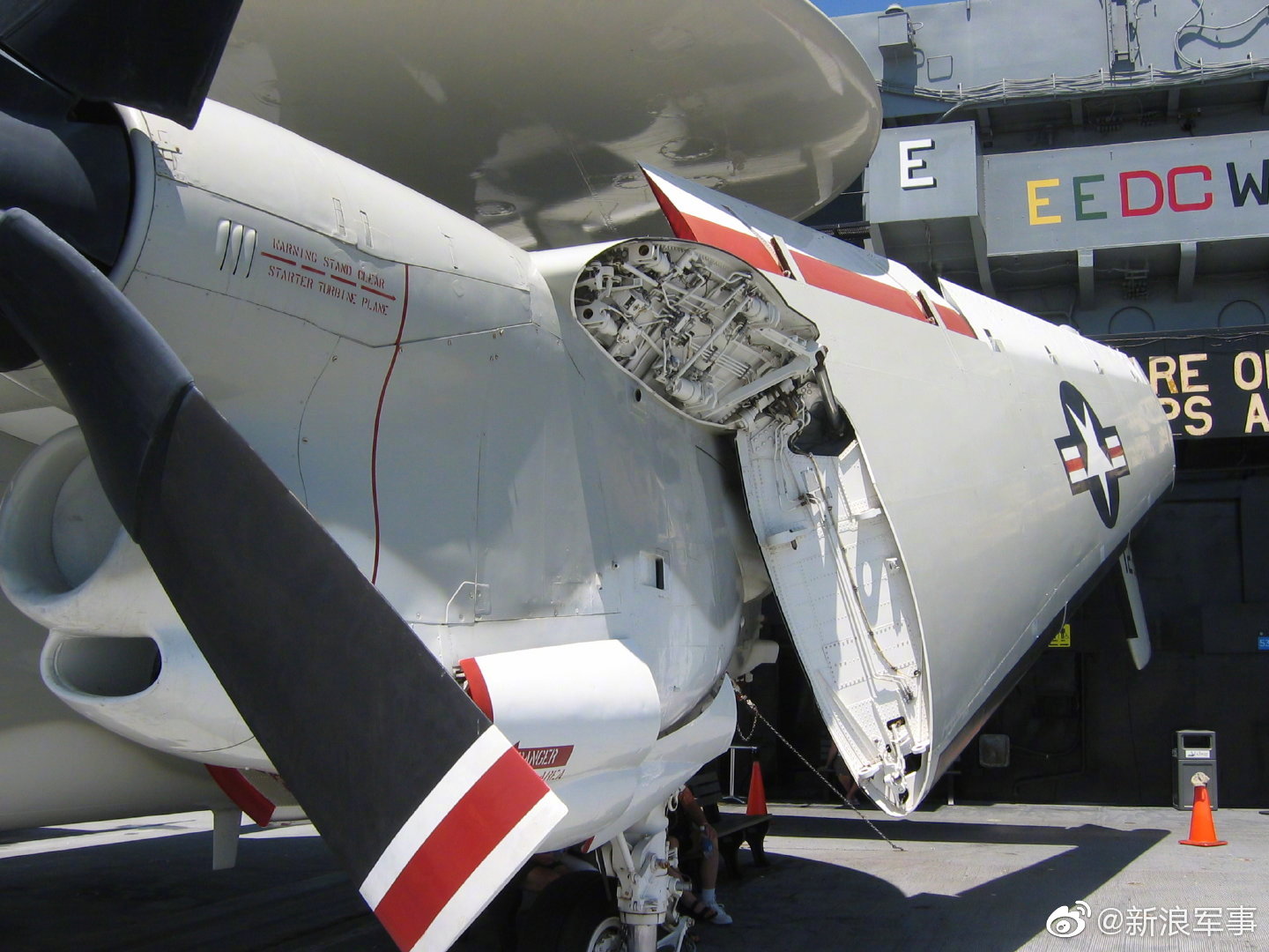 格鲁门一脉相承的折叠翼