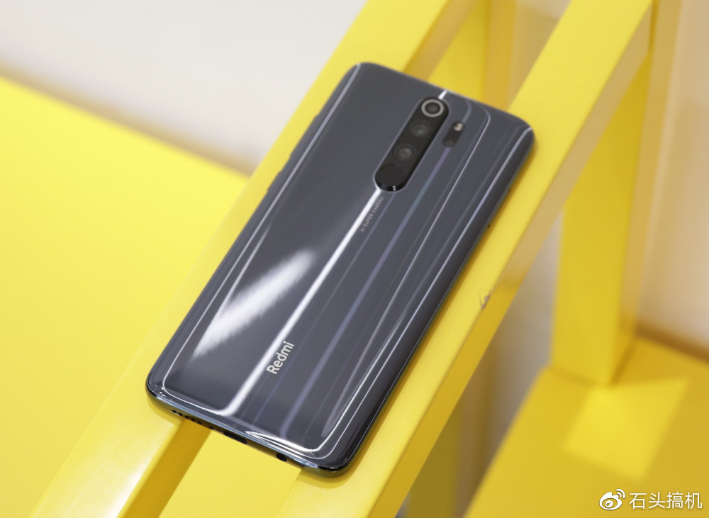 千元四摄手机明日10点首销redminote8系列真香