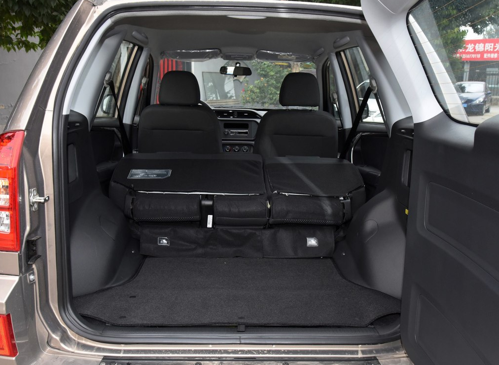 奇瑞瑞虎3深度测评: 紧凑型suv中最具性价比的一款车.