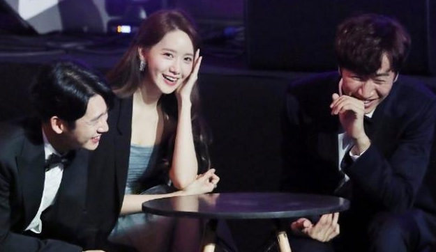 2019aaa颁奖典礼:林允儿斩获2奖,王嘉尔中文发言感谢got7获奖