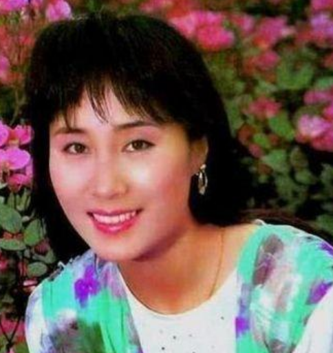 牧羊女拜师学武,17岁花季无爱情,丁岚唯一私交通讯员男友太帅!