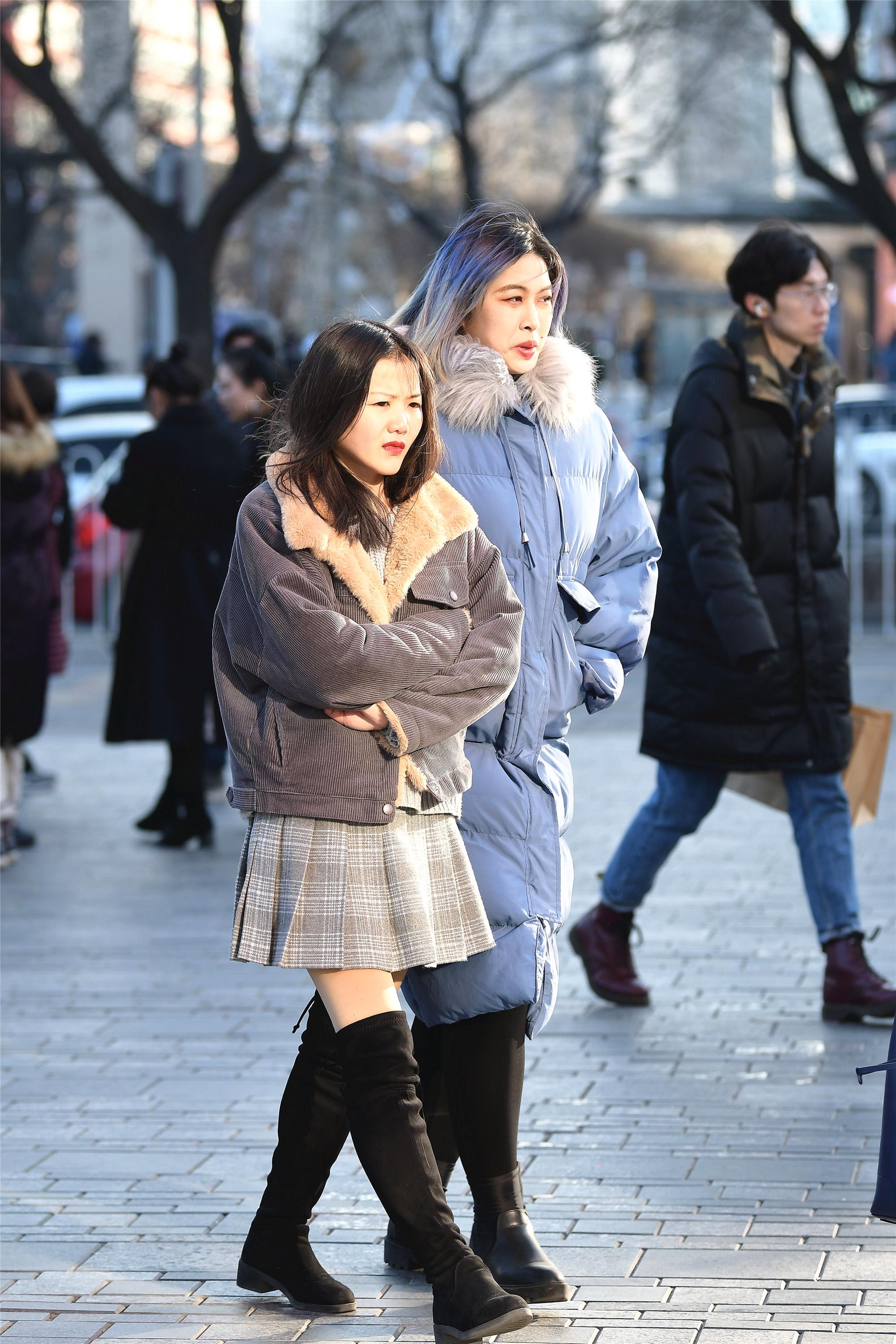有闺蜜陪着逛街,似乎冬天也不太冷了
