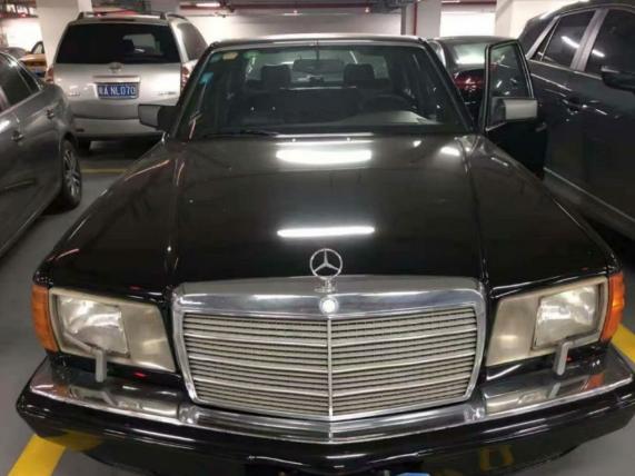 20年前买奔驰s420的人如今都怎么样了?车主晒出车牌说明了一切