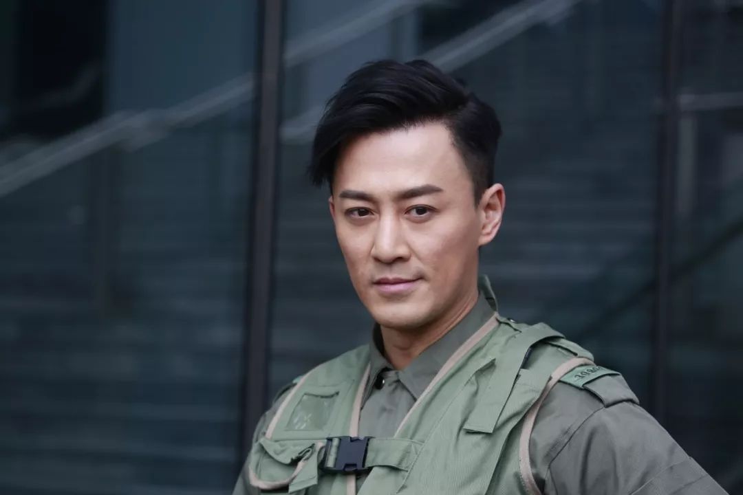 林峰终于承认新恋情被拍与张馨月密游日本港媒真的很厉害