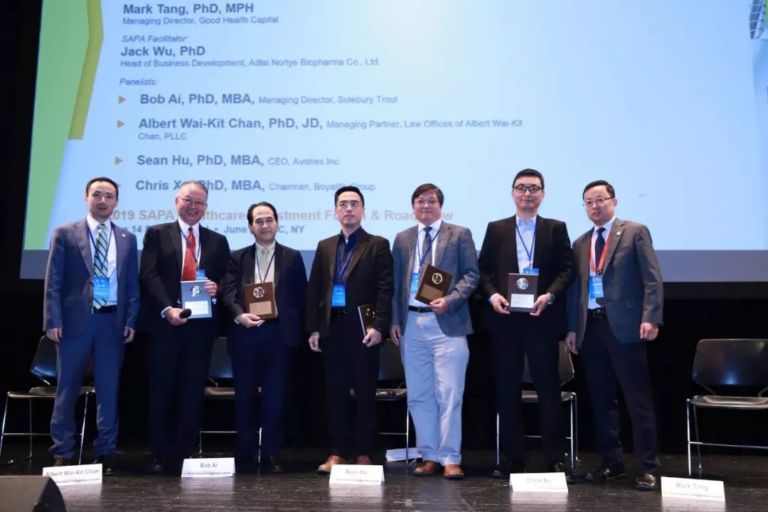 博雅董事长_邓伦博雅图片