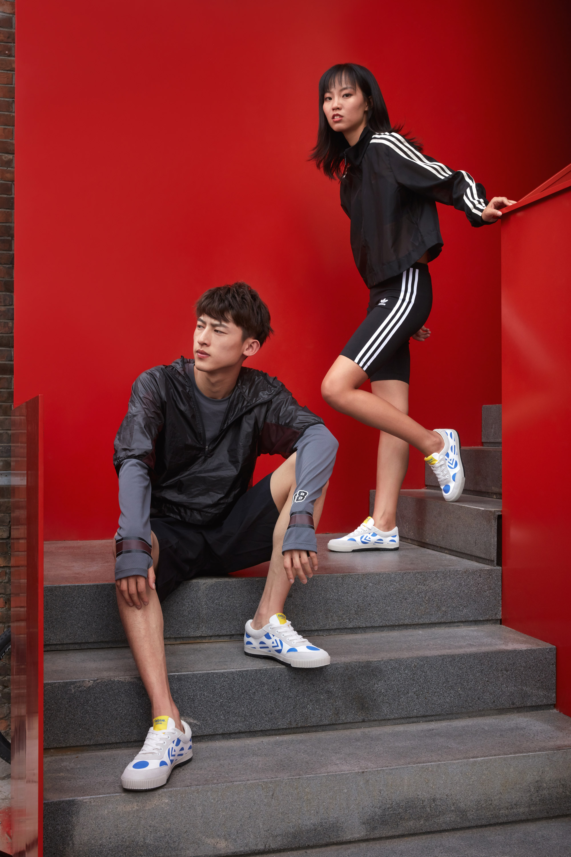 『 复古国潮 / 波点撞色 / 飞跃小白鞋 』潮流青年们人脚一双的"飞跃