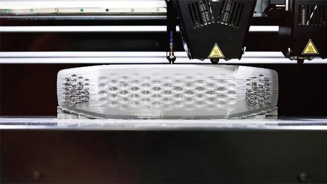 3D打印汽车真的量产了！和smart差不多大