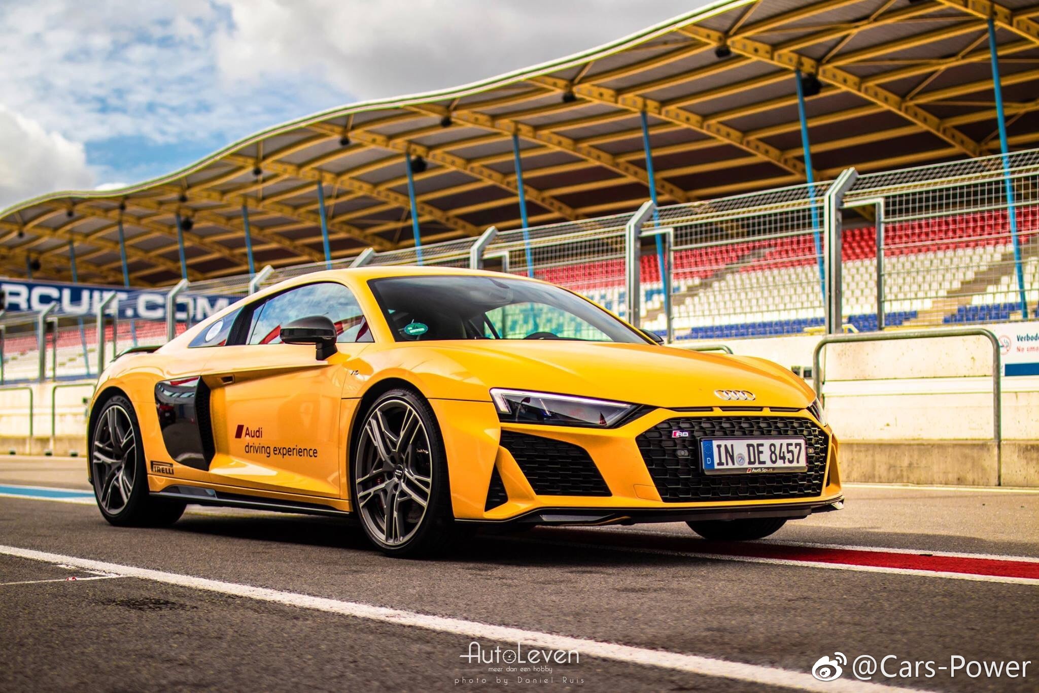 v10赛道大师全新奥迪r8 v10 plus