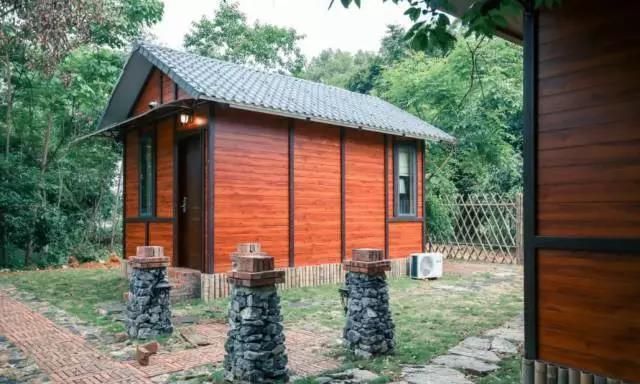 秋游住英德活石水民宿赏星光明月闻潺潺溪水泡天然汤泉