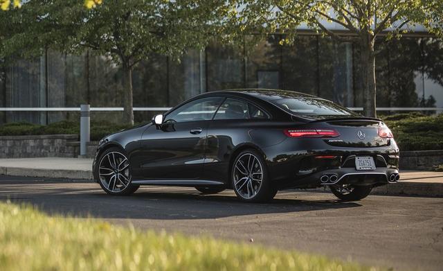 奔驰amge53双门豪华轿跑性能与设计相融合其实它可以更好