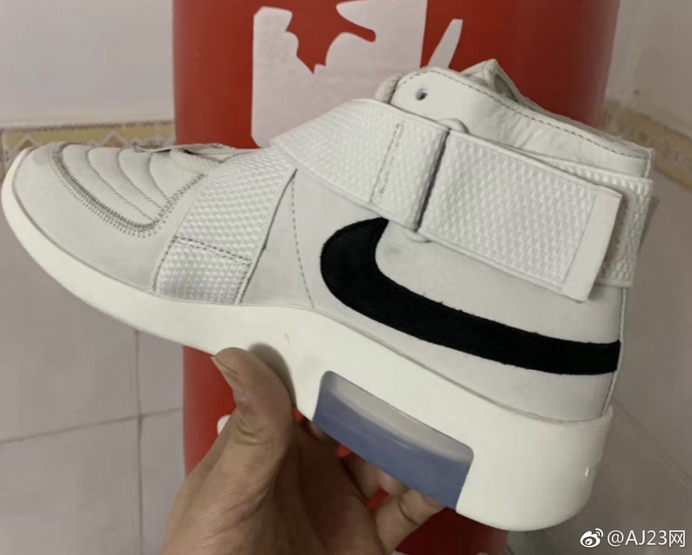 nike air fear of god 180 light bone