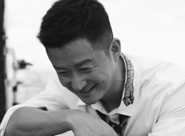 有一种"整容"叫换发型,吴京换发型后,比大多小鲜肉都有型