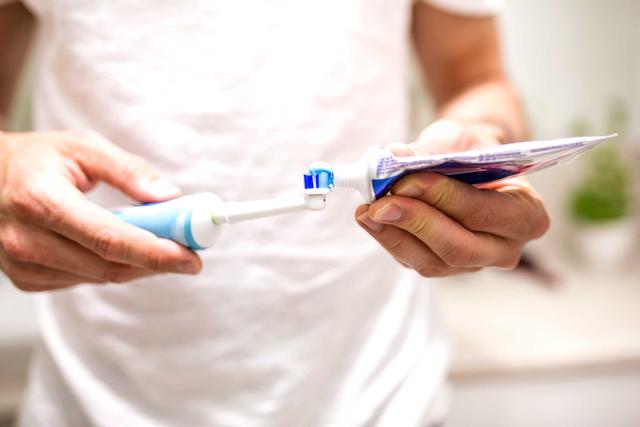 饭后立刻刷牙,你的牙齿就会坏掉!